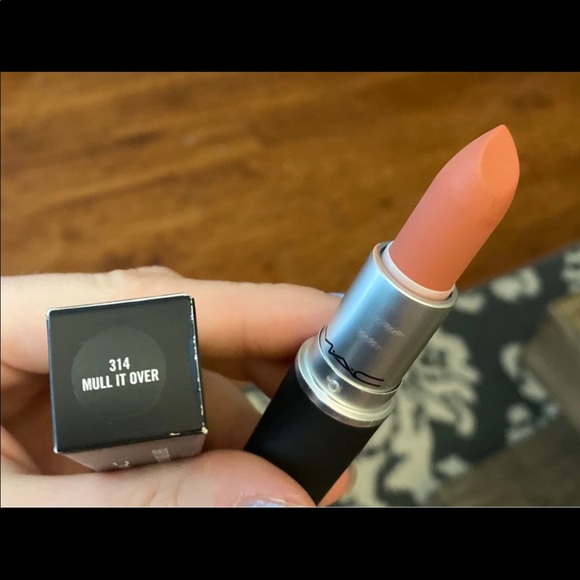 MAC Lipstick Trio Kit (3)-UNUSED - Picture 7 of 7